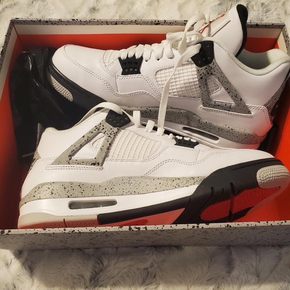 Air Jordan 4 Retro OG Size 11